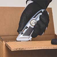 Smart Auto-Retracting Metal QBAR 