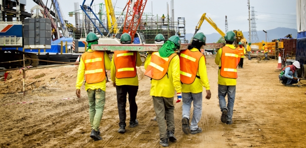 Training management software assists employers in verifying that training requirements for temp workers are being met, offering them full visibility and control over training workflows across multiple work sites.