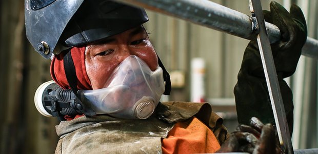 PAPRs have long been designed around the same battery belt-mounted product and bulky designs. Worker acceptance hasn
