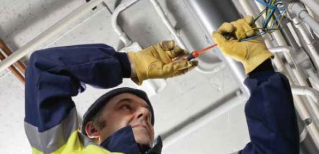 NFPA 70E helps companies and employees avoid workplace injuries and fatalities due to shock, electrocution, arc flash, and arc blast during maintenance and construction in industrial plants.