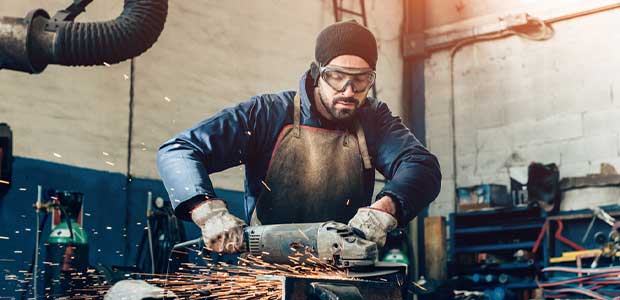 How Technology Is Changing the Safety Eyewear Market 